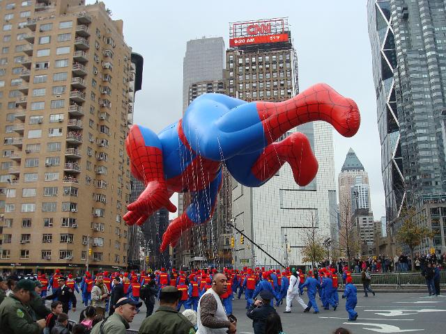 2009 Thanksgiving Parade-24